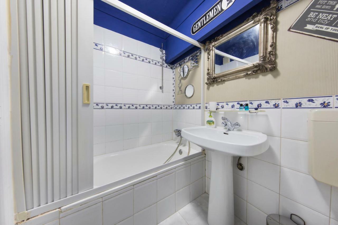 Picoas Artistic Flat * Lisbon